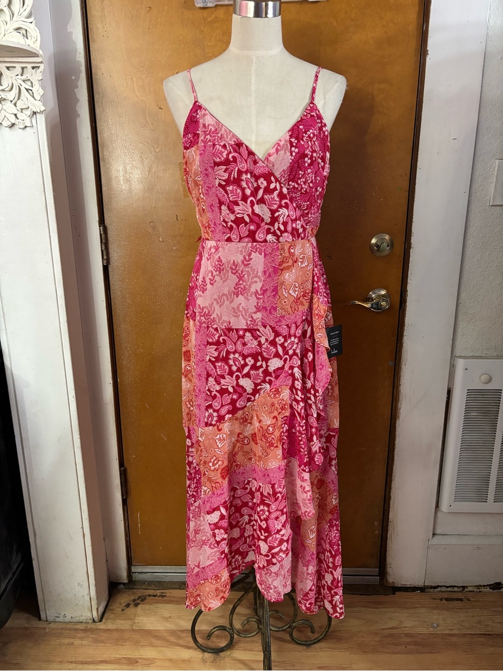 New Lulus Maxi Dress.   Large